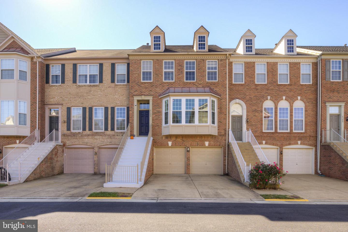 6184 MANCHESTER PARK CIR, ALEXANDRIA, Virginia 22310, 3 Bedrooms Bedrooms, ,3 BathroomsBathrooms,Residential,For sale,6184 MANCHESTER PARK CIR,VAFX2206560 MLS # VAFX2206560