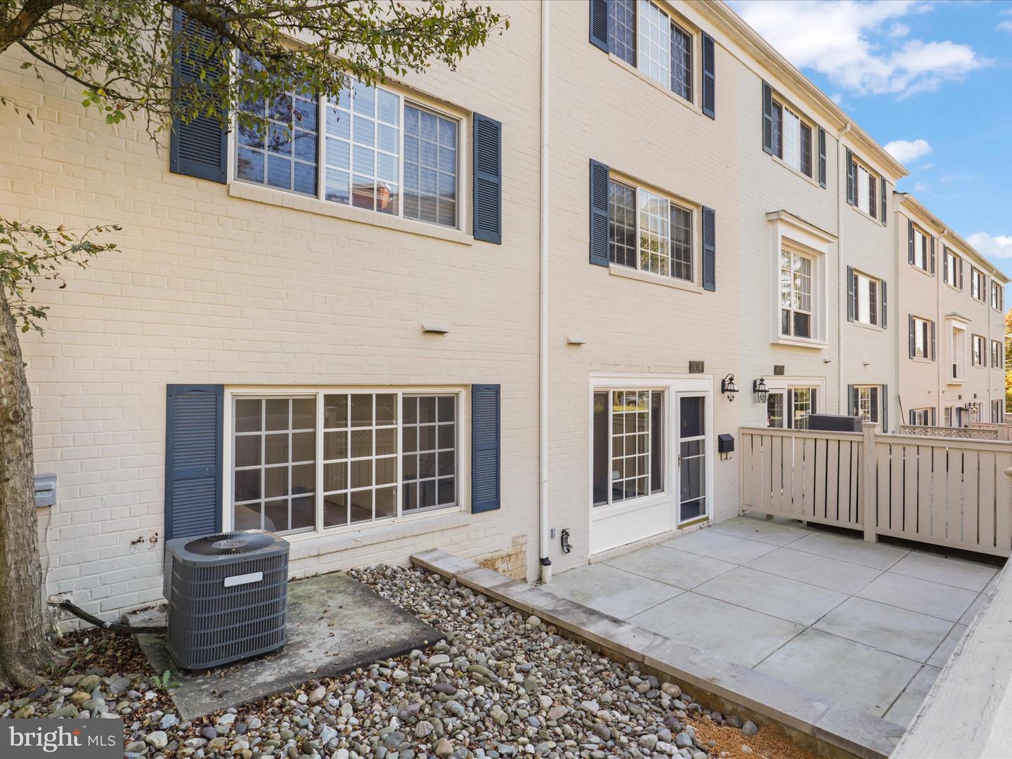 1605-A N VAN DORN ST, ALEXANDRIA, Virginia 22304, 1 Bedroom Bedrooms, ,1 BathroomBathrooms,Residential,For sale,1605-A N VAN DORN ST,VAAX2039002 MLS # VAAX2039002