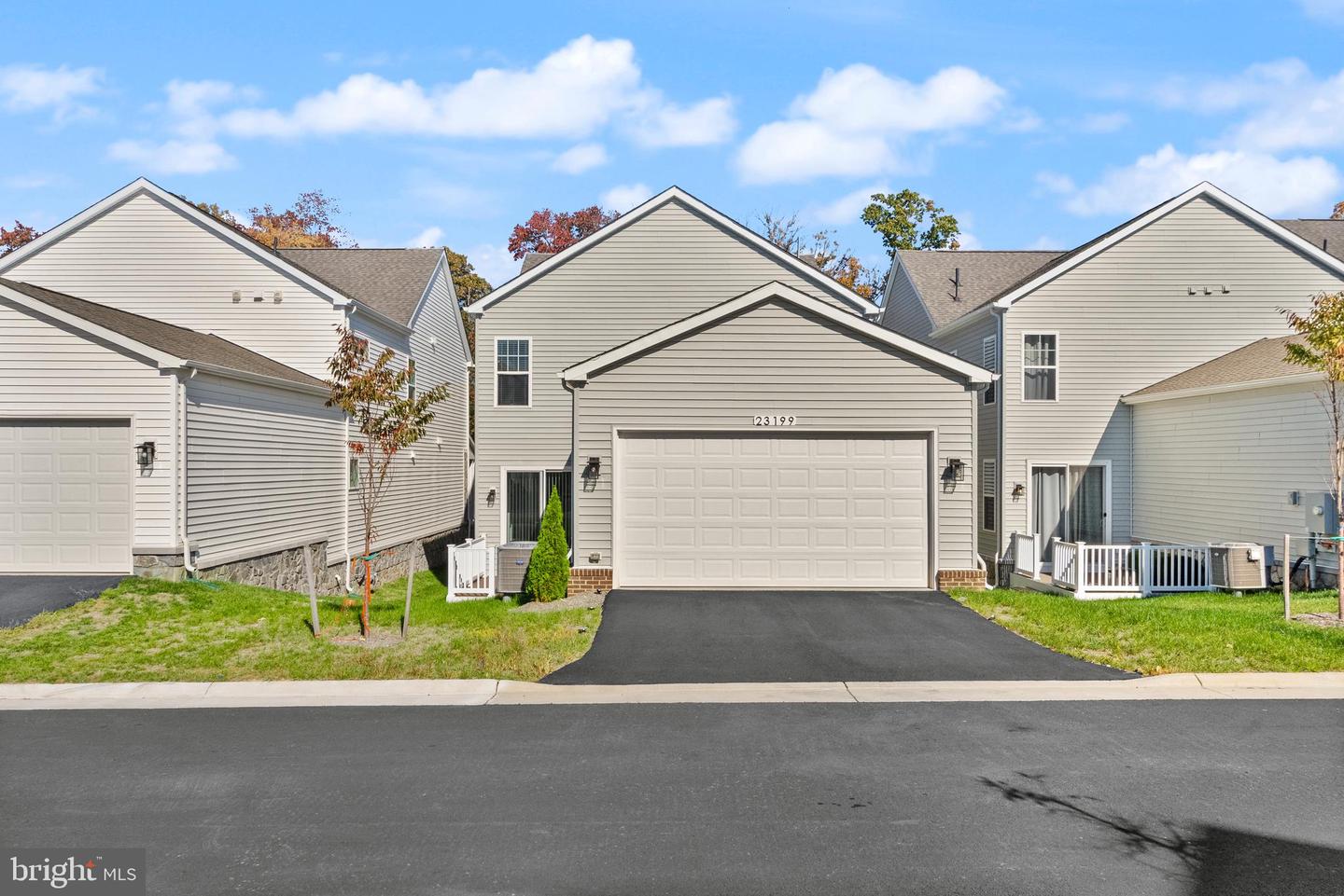 23199 GLENWOOD HEIGHTS CIR, BRAMBLETON, Virginia 20148, 4 Bedrooms Bedrooms, ,3 BathroomsBathrooms,Residential,For sale,23199 GLENWOOD HEIGHTS CIR,VALO2082254 MLS # VALO2082254