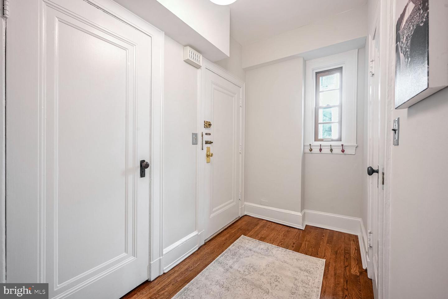 1026 16TH ST NW #606, WASHINGTON, District Of Columbia 20036, 1 Bedroom Bedrooms, ,1 BathroomBathrooms,Residential,For sale,1026 16TH ST NW #606,DCDC2165302 MLS # DCDC2165302