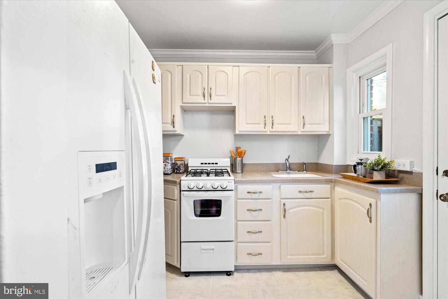 1309 ORONOCO ST, ALEXANDRIA, Virginia 22314, 2 Bedrooms Bedrooms, ,1 BathroomBathrooms,Residential,For sale,1309 ORONOCO ST,VAAX2039056 MLS # VAAX2039056