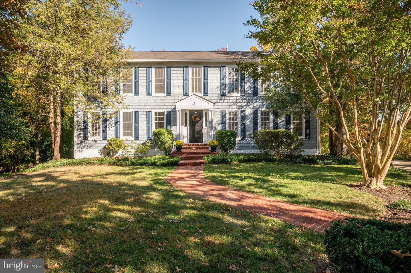 900 CLIFTON DR, ALEXANDRIA, Virginia 22308, 5 Bedrooms Bedrooms, ,4 BathroomsBathrooms,Residential,For sale,900 CLIFTON DR,VAFX2207376 MLS # VAFX2207376