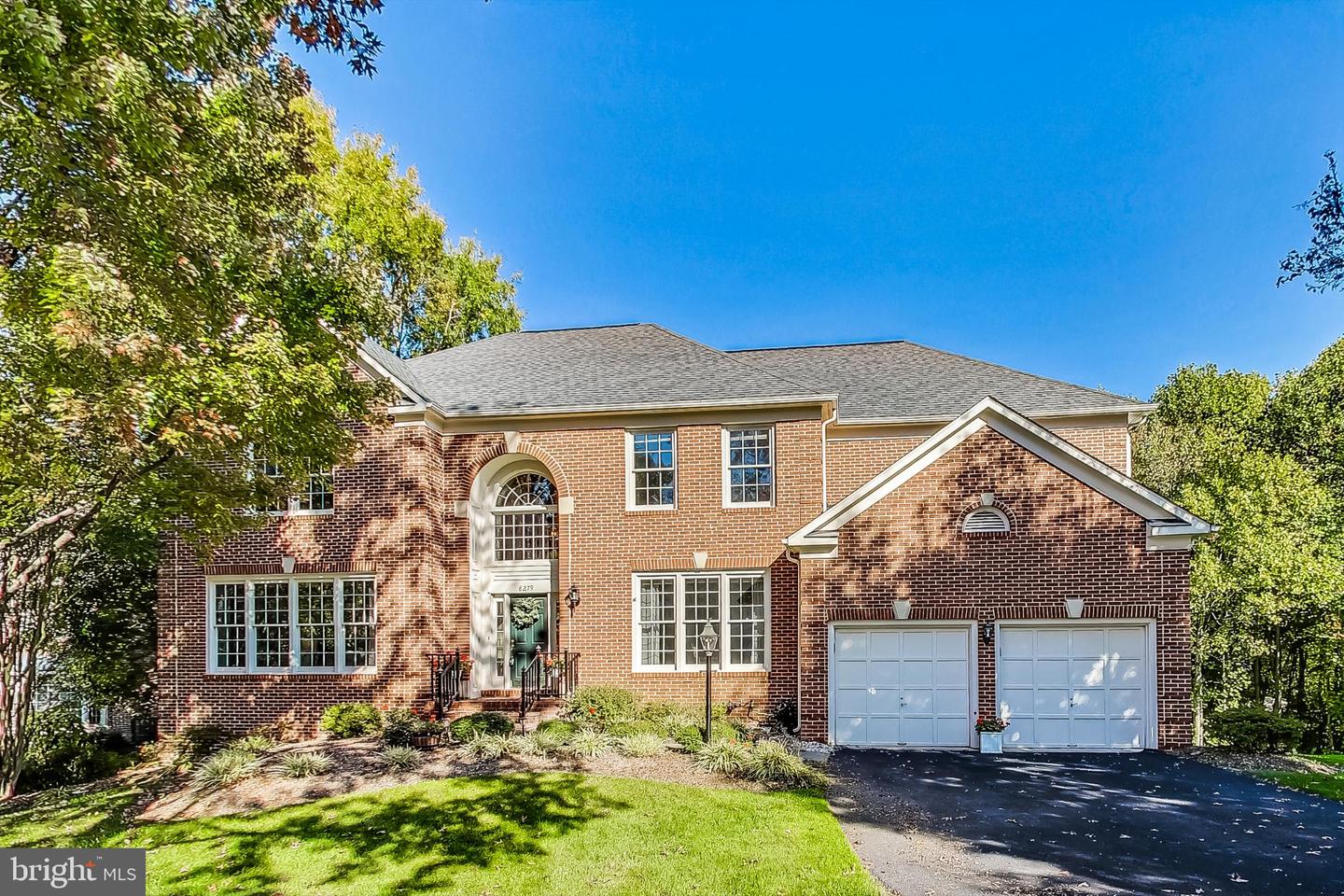 8279 ARMETALE LN, FAIRFAX STATION, Virginia 22039, 4 Bedrooms Bedrooms, ,3 BathroomsBathrooms,Residential,For sale,8279 ARMETALE LN,VAFX2207438 MLS # VAFX2207438