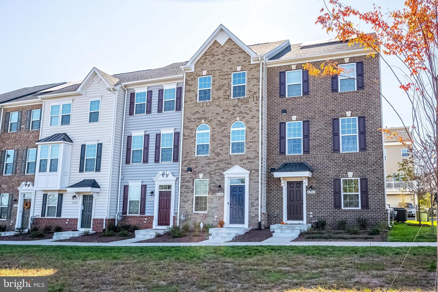 42560 ANTONIA TER, STERLING, Virginia 20166, 3 Bedrooms Bedrooms, ,4 BathroomsBathrooms,Residential,For sale,42560 ANTONIA TER,VALO2082512 MLS # VALO2082512