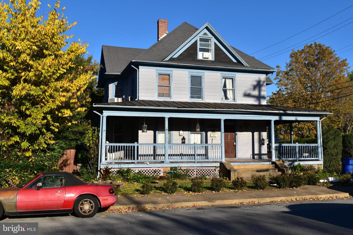 203 CHESTER ST, FRONT ROYAL, Virginia 22630, 3 Bedrooms Bedrooms, ,2 BathroomsBathrooms,Residential,For sale,203 CHESTER ST,VAWR2009494 MLS # VAWR2009494