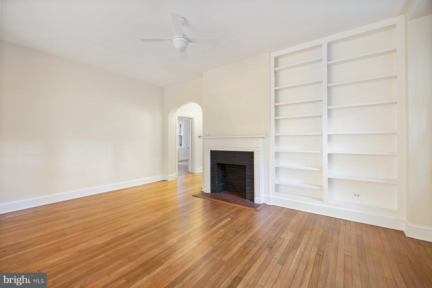 3041 SEDGWICK ST NW #102D, WASHINGTON, District Of Columbia 20008, 2 Bedrooms Bedrooms, ,1 BathroomBathrooms,Residential,For sale,3041 SEDGWICK ST NW #102D,DCDC2166056 MLS # DCDC2166056