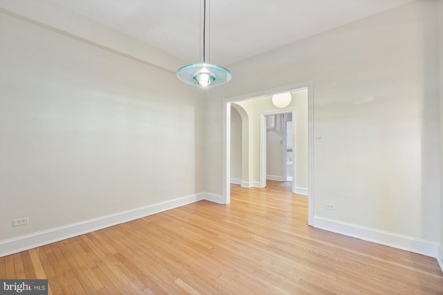 3041 SEDGWICK ST NW #102D, WASHINGTON, District Of Columbia 20008, 2 Bedrooms Bedrooms, ,1 BathroomBathrooms,Residential,For sale,3041 SEDGWICK ST NW #102D,DCDC2166056 MLS # DCDC2166056