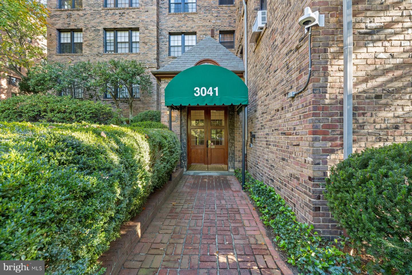 3041 SEDGWICK ST NW #102D, WASHINGTON, District Of Columbia 20008, 2 Bedrooms Bedrooms, ,1 BathroomBathrooms,Residential,For sale,3041 SEDGWICK ST NW #102D,DCDC2166056 MLS # DCDC2166056