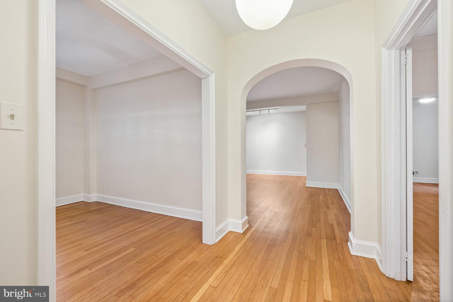 3041 SEDGWICK ST NW #102D, WASHINGTON, District Of Columbia 20008, 2 Bedrooms Bedrooms, ,1 BathroomBathrooms,Residential,For sale,3041 SEDGWICK ST NW #102D,DCDC2166056 MLS # DCDC2166056