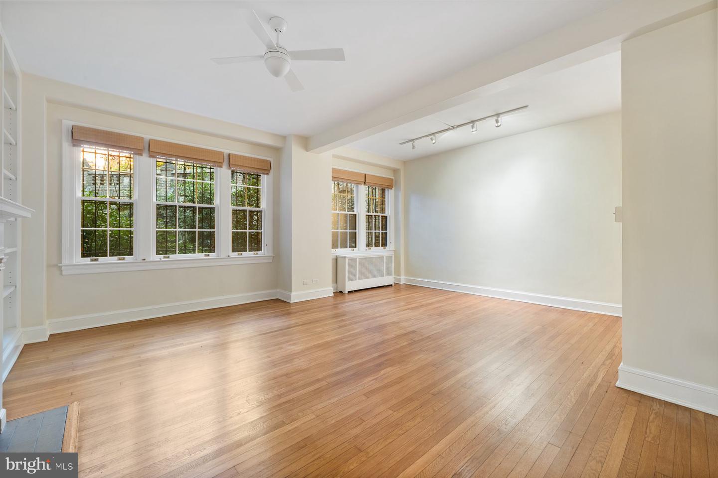 3041 SEDGWICK ST NW #102D, WASHINGTON, District Of Columbia 20008, 2 Bedrooms Bedrooms, ,1 BathroomBathrooms,Residential,For sale,3041 SEDGWICK ST NW #102D,DCDC2166056 MLS # DCDC2166056