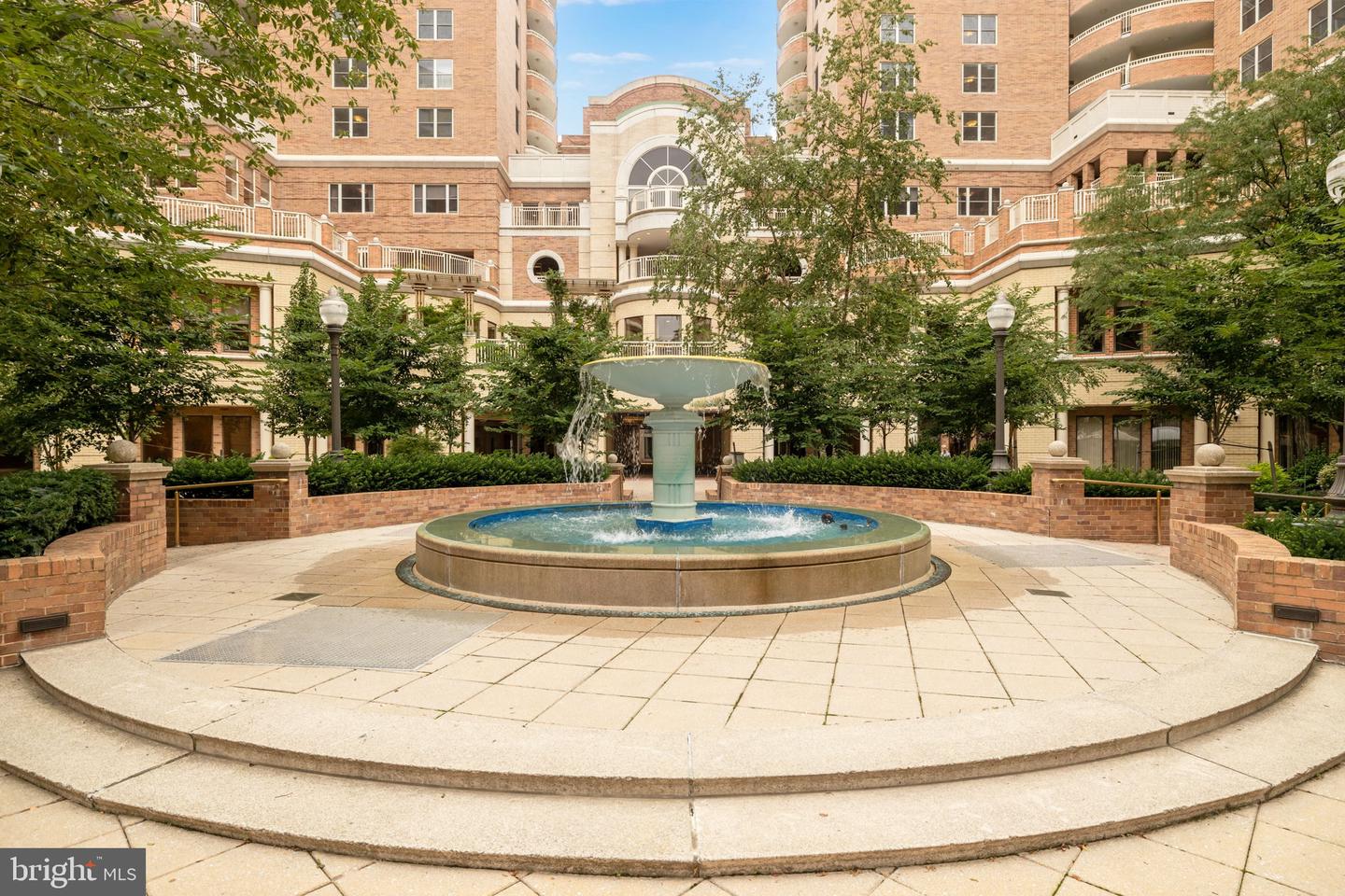 102 N GEORGE MASON DR #102-4, ARLINGTON, Virginia 22203, 1 Bedroom Bedrooms, ,1 BathroomBathrooms,Residential,For sale,102 N GEORGE MASON DR #102-4,VAAR2050088 MLS # VAAR2050088