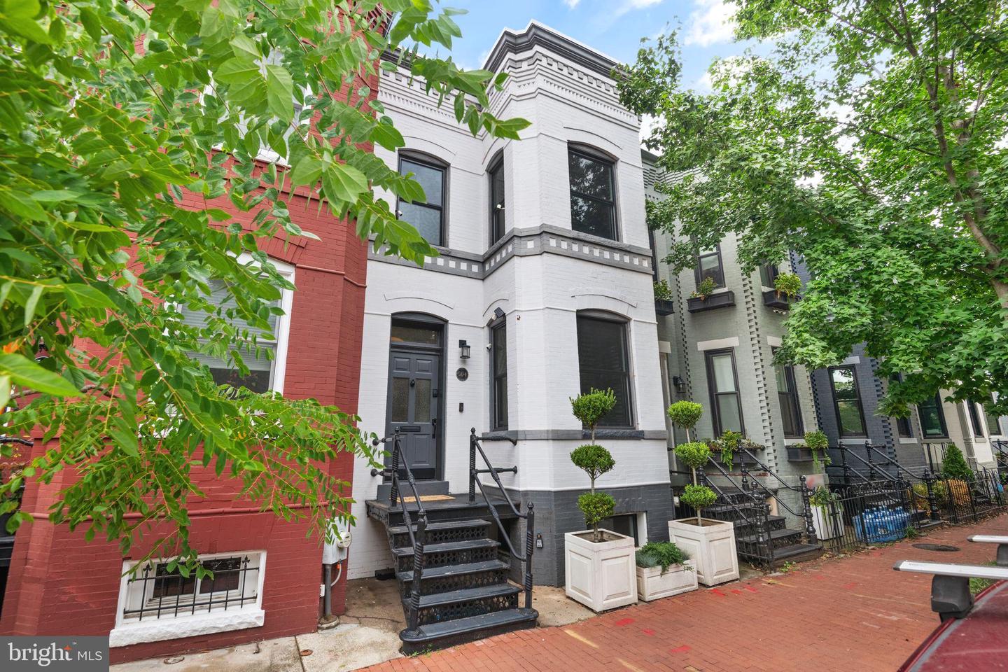 504 D ST NE, WASHINGTON, District Of Columbia 20002, 3 Bedrooms Bedrooms, ,2 BathroomsBathrooms,Residential,For sale,504 D ST NE,DCDC2159298 MLS # DCDC2159298