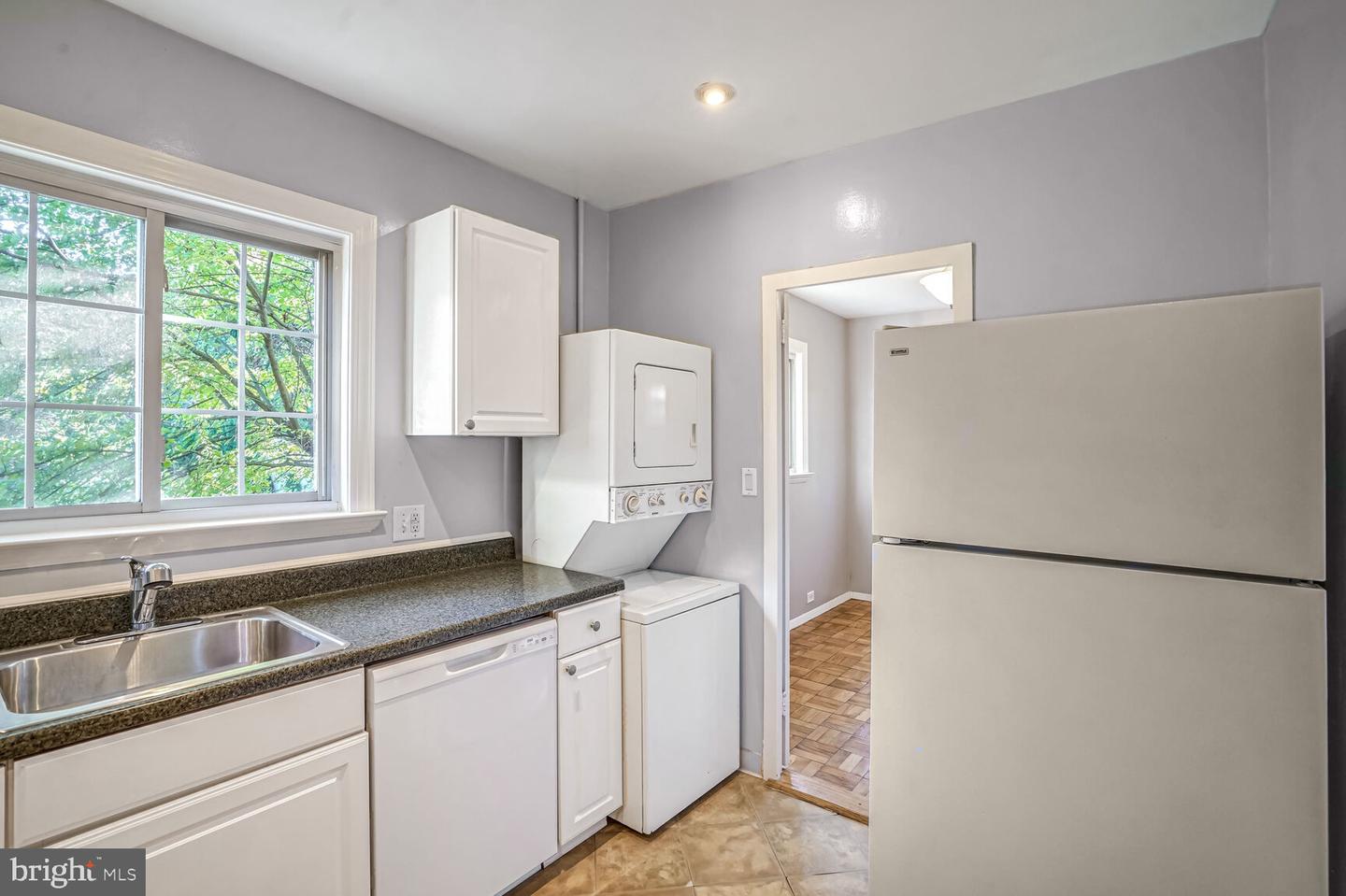 3318 CORYELL LN, ALEXANDRIA, Virginia 22302, 1 Bedroom Bedrooms, ,1 BathroomBathrooms,Residential,For sale,3318 CORYELL LN,VAAX2039118 MLS # VAAX2039118