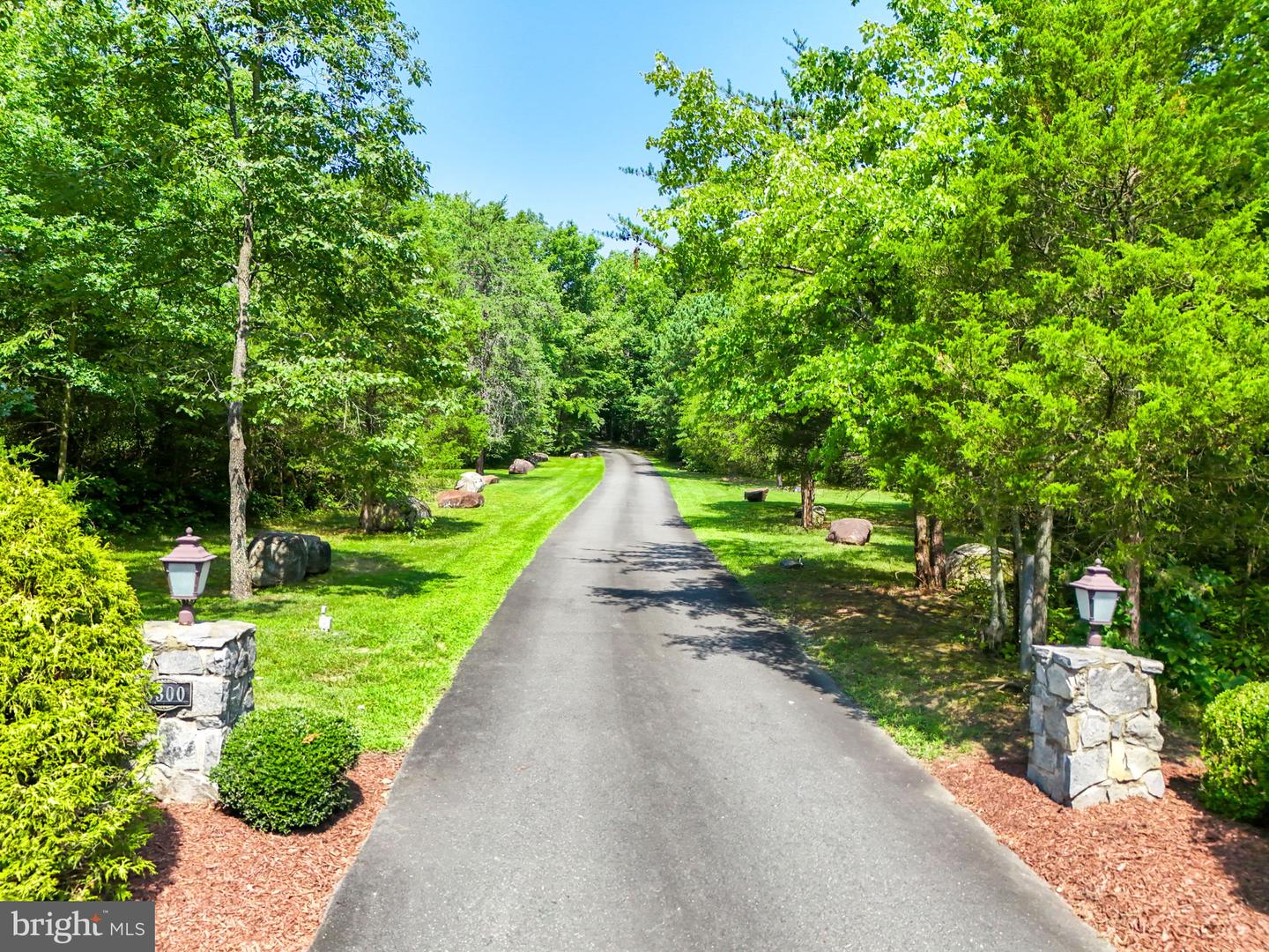 5300 CHANDLEY FARM CIR, CENTREVILLE, Virginia 20120, 5 Bedrooms Bedrooms, ,4 BathroomsBathrooms,Residential,For sale,5300 CHANDLEY FARM CIR,VAFX2207732 MLS # VAFX2207732