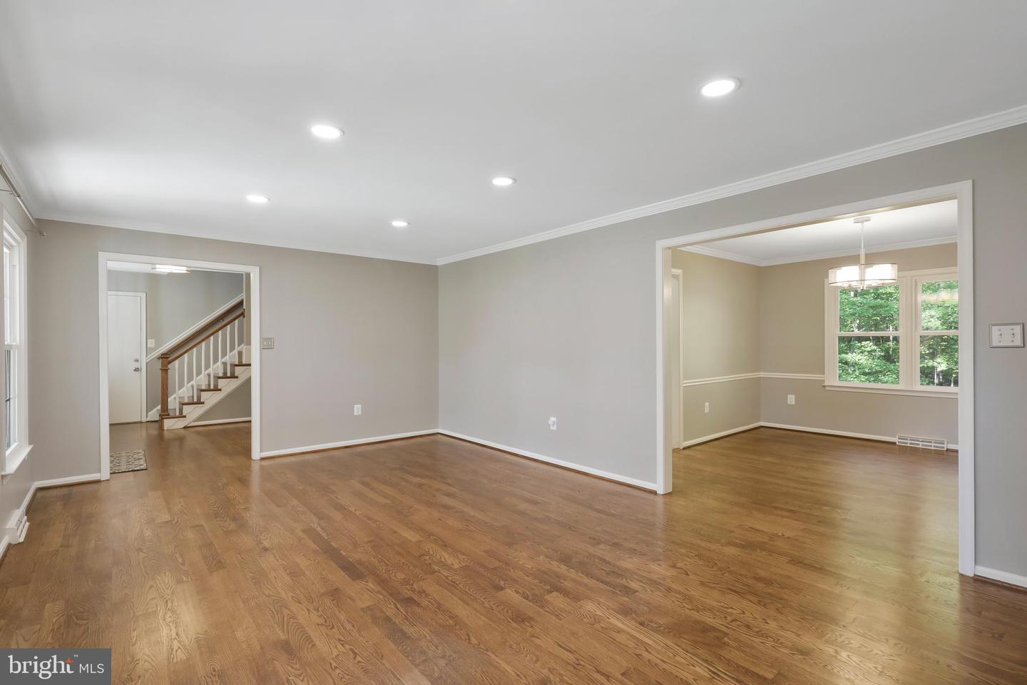 7582 SEABROOK LN, SPRINGFIELD, Virginia 22153, 5 Bedrooms Bedrooms, ,2 BathroomsBathrooms,Residential,For sale,7582 SEABROOK LN,VAFX2207764 MLS # VAFX2207764