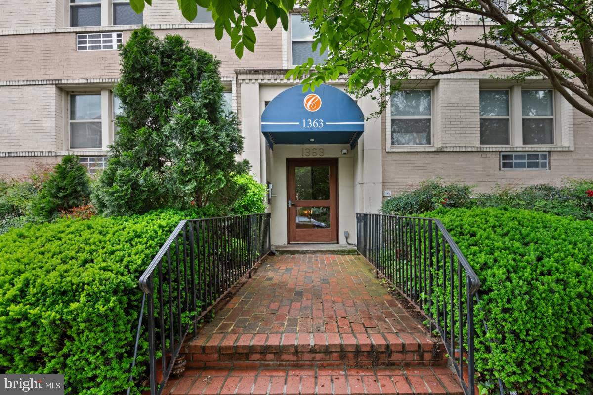 1363 K ST SE #D, WASHINGTON, District Of Columbia 20003, 1 Bedroom Bedrooms, ,1 BathroomBathrooms,Residential,For sale,1363 K ST SE #D,DCDC2166224 MLS # DCDC2166224