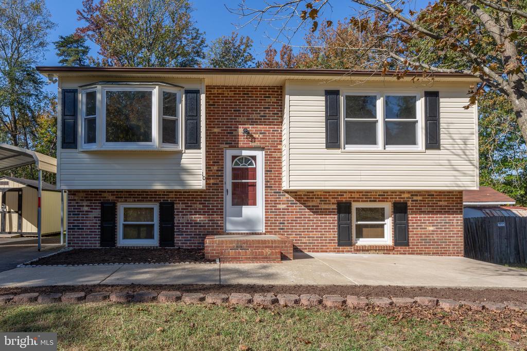 10 SCHOOLER CT, FREDERICKSBURG, Virginia 22407, 4 Bedrooms Bedrooms, ,2 BathroomsBathrooms,Residential,MILL GARDEN,10 SCHOOLER CT,VASP2028780 MLS # VASP2028780