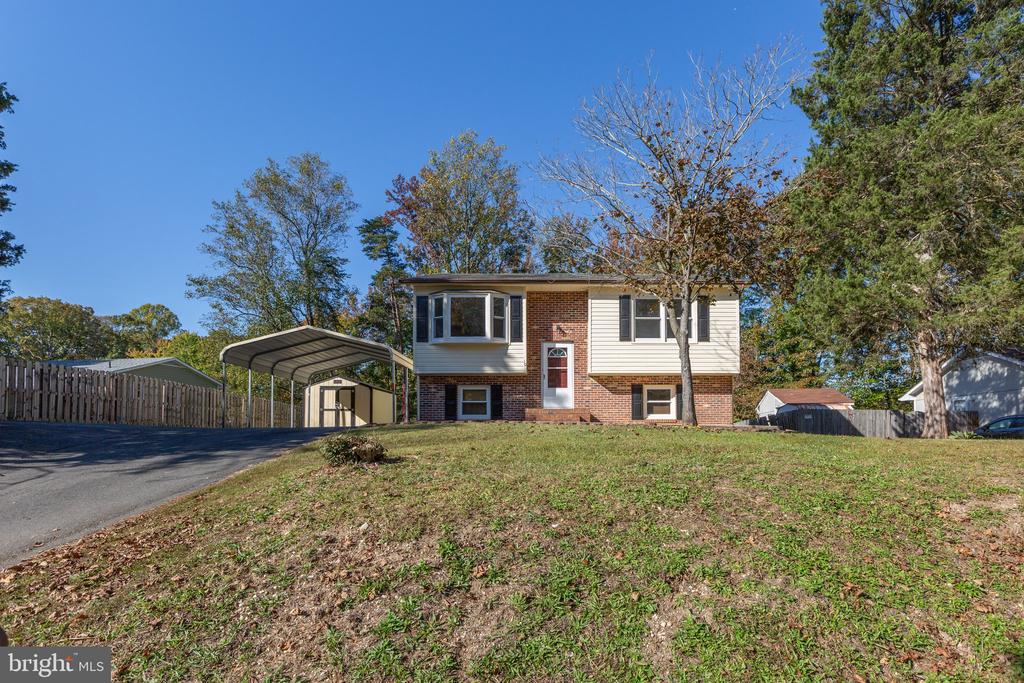 10 SCHOOLER CT, FREDERICKSBURG, Virginia 22407, 4 Bedrooms Bedrooms, ,2 BathroomsBathrooms,Residential,MILL GARDEN,10 SCHOOLER CT,VASP2028780 MLS # VASP2028780