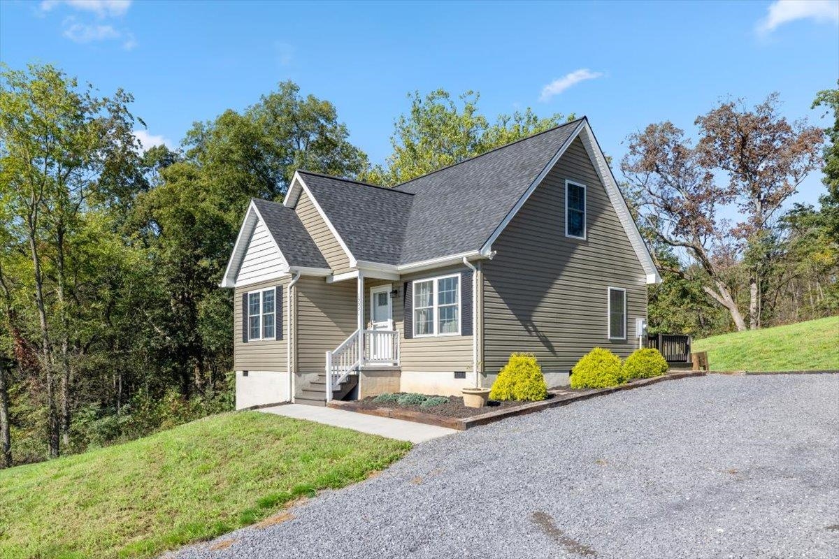 15531 EVERGREEN VALLEY RD, TIMBERVILLE, Virginia 22853, 3 Bedrooms Bedrooms, ,2 BathroomsBathrooms,Residential,15531 EVERGREEN VALLEY RD,657706 MLS # 657706