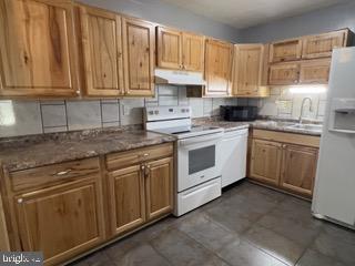 1282-A2 OX RD, WOODSTOCK, Virginia 22664, 2 Bedrooms Bedrooms, ,2 BathroomsBathrooms,Residential,For sale,1282-A2 OX RD,VASH2009538 MLS # VASH2009538