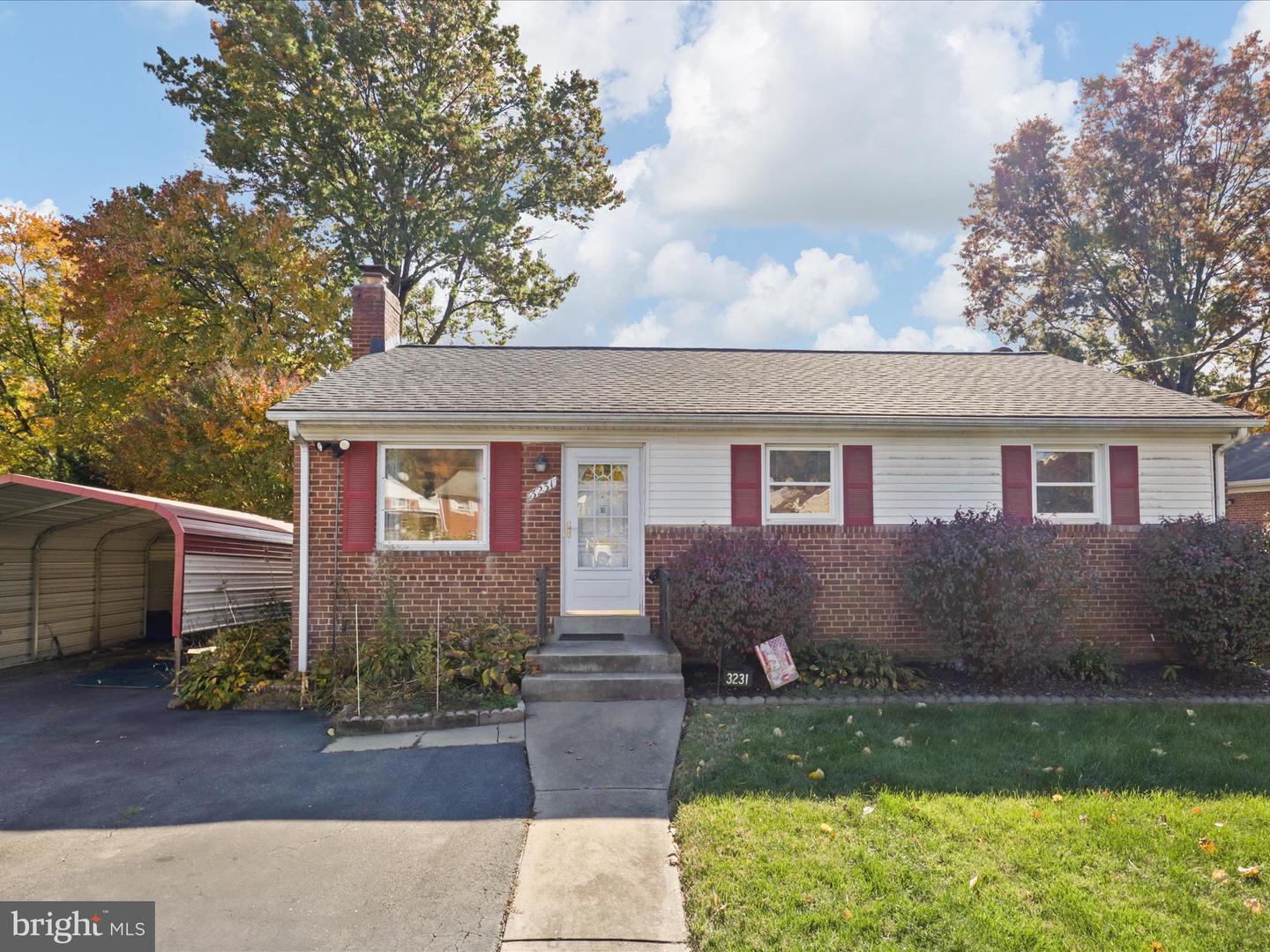 3231 PARKWOOD TER, FALLS CHURCH, Virginia 22042, 3 Bedrooms Bedrooms, ,2 BathroomsBathrooms,Residential,For sale,3231 PARKWOOD TER,VAFX2205294 MLS # VAFX2205294