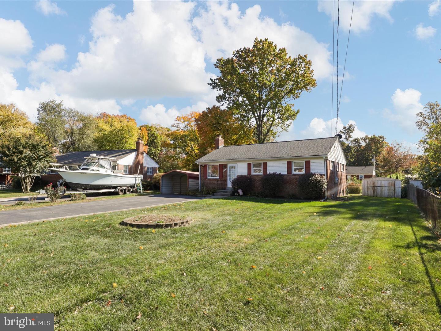 3231 PARKWOOD TER, FALLS CHURCH, Virginia 22042, 3 Bedrooms Bedrooms, ,2 BathroomsBathrooms,Residential,For sale,3231 PARKWOOD TER,VAFX2205294 MLS # VAFX2205294