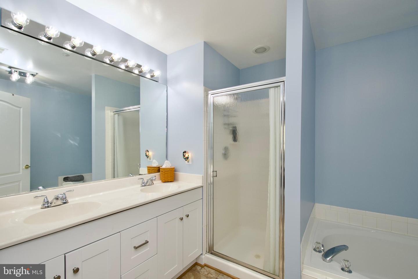 6603-D THACKWELL WAY #D, ALEXANDRIA, Virginia 22315, 2 Bedrooms Bedrooms, ,2 BathroomsBathrooms,Residential,For sale,6603-D THACKWELL WAY #D,VAFX2206372 MLS # VAFX2206372