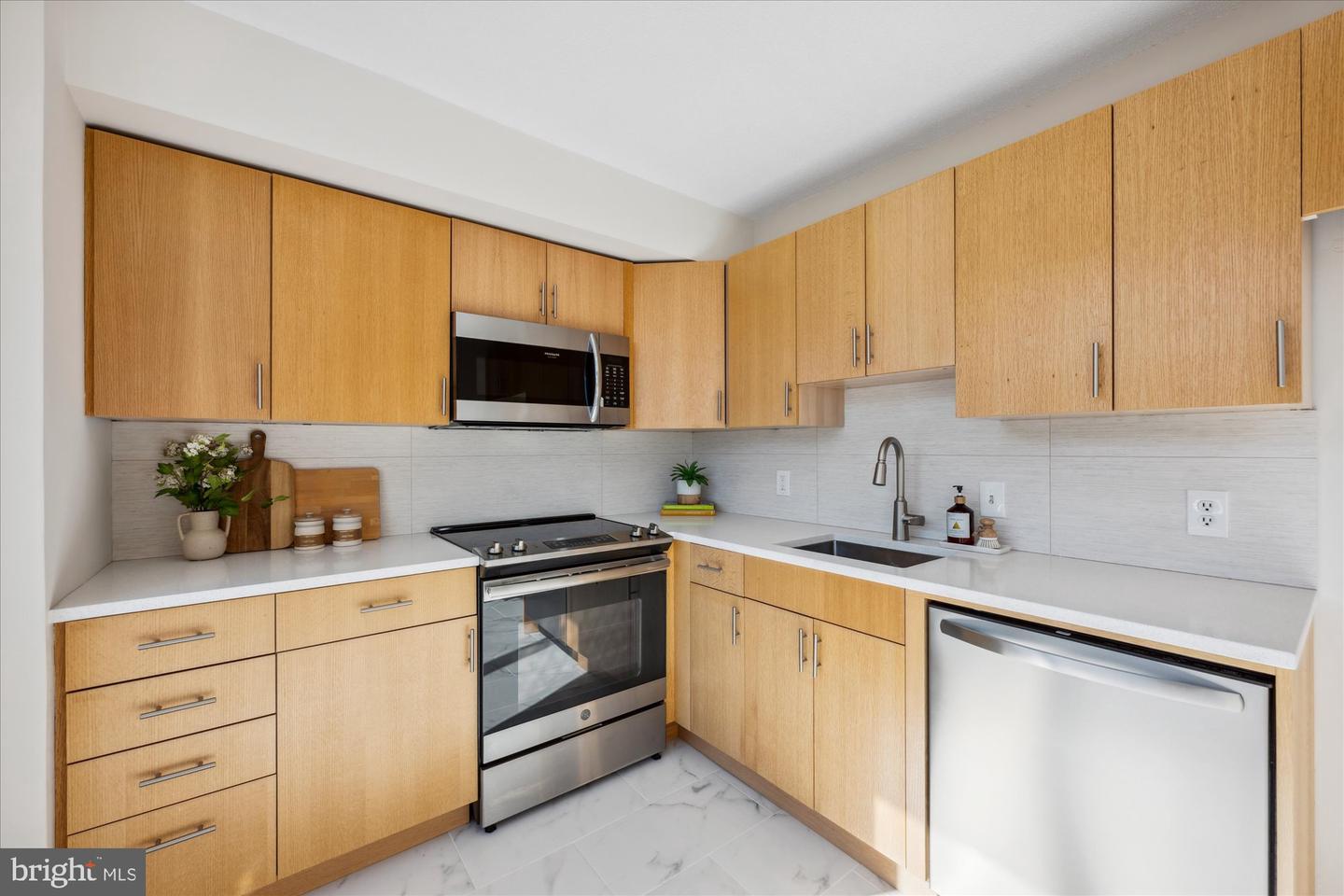 2141 P ST NW #903, WASHINGTON, District Of Columbia 20037, 2 Bedrooms Bedrooms, ,2 BathroomsBathrooms,Residential,For sale,2141 P ST NW #903,DCDC2165356 MLS # DCDC2165356