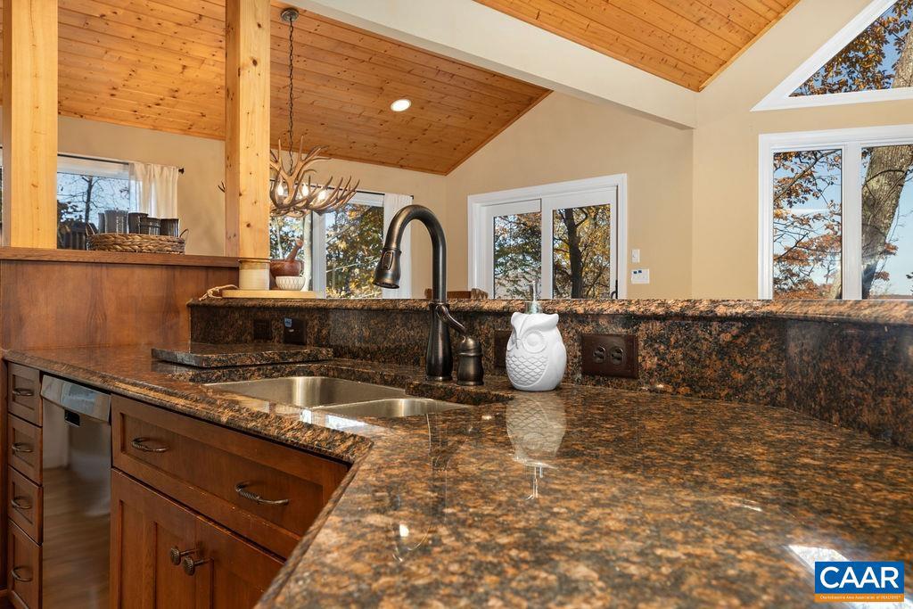 182 TIMBER RIDGE LN, WINTERGREEN RESORT, Virginia 22967, 4 Bedrooms Bedrooms, ,3 BathroomsBathrooms,Residential,For sale,182 TIMBER RIDGE LN,658231 MLS # 658231