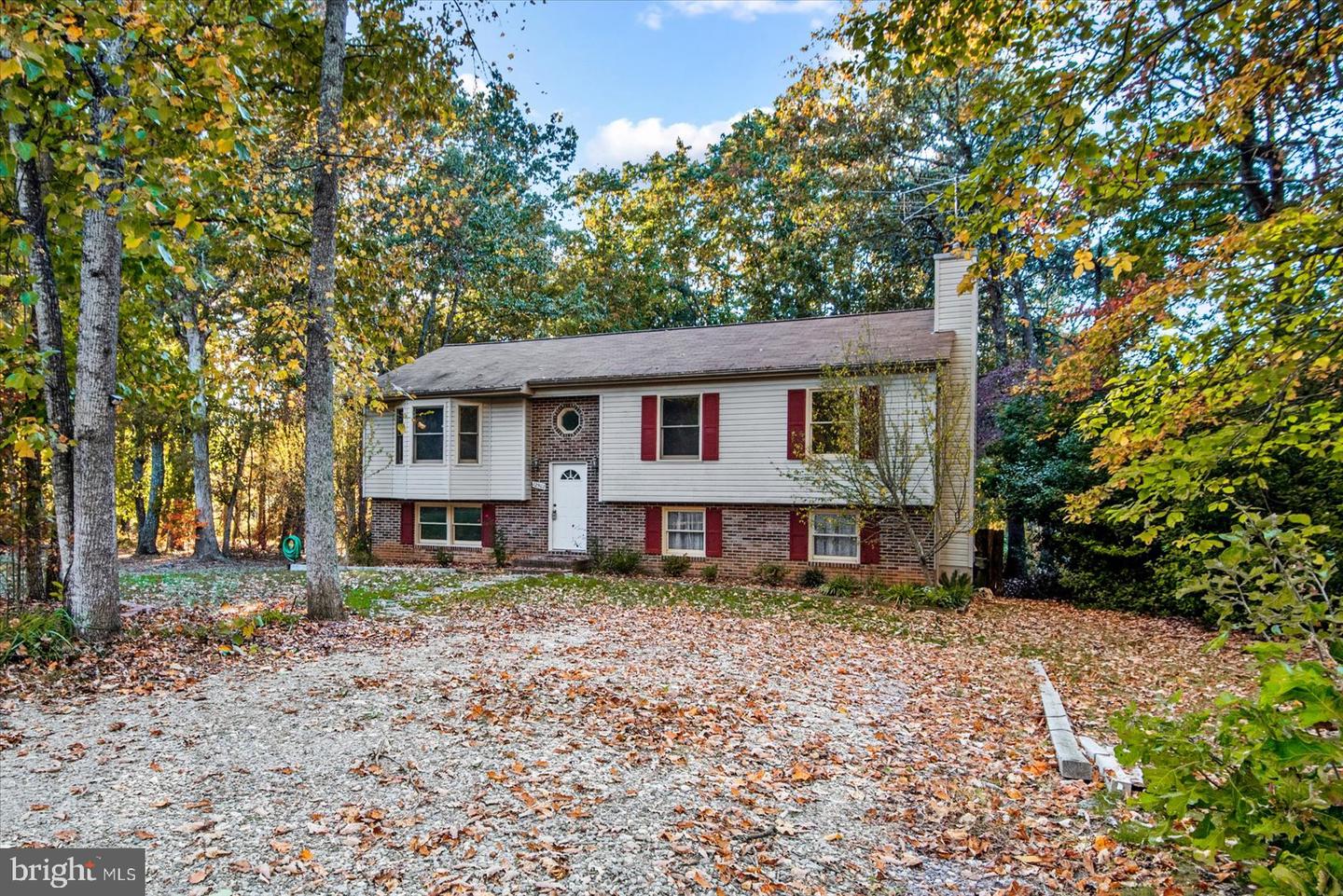 12502 SADDLE CT, SPOTSYLVANIA, Virginia 22551, 4 Bedrooms Bedrooms, ,3 BathroomsBathrooms,Residential,For sale,12502 SADDLE CT,VASP2028852 MLS # VASP2028852