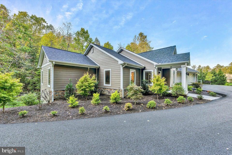 6932 POAGE VALLEY RD EXT RD, ROANOKE, Virginia 24018, 4 Bedrooms Bedrooms, ,4 BathroomsBathrooms,Residential,For sale,6932 POAGE VALLEY RD EXT RD,VARK2000038 MLS # VARK2000038