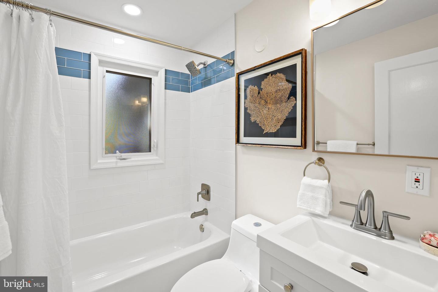 2924 BRYAN ST, ALEXANDRIA, Virginia 22302, 3 Bedrooms Bedrooms, ,2 BathroomsBathrooms,Residential,For sale,2924 BRYAN ST,VAAX2039072 MLS # VAAX2039072