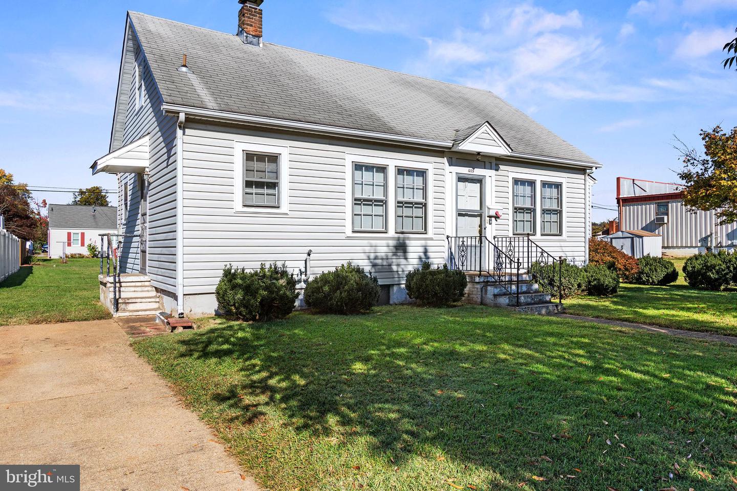 409 WALLACE ST, FREDERICKSBURG, Virginia 22401, 2 Bedrooms Bedrooms, ,1 BathroomBathrooms,Residential,For sale,409 WALLACE ST,VAFB2006962 MLS # VAFB2006962