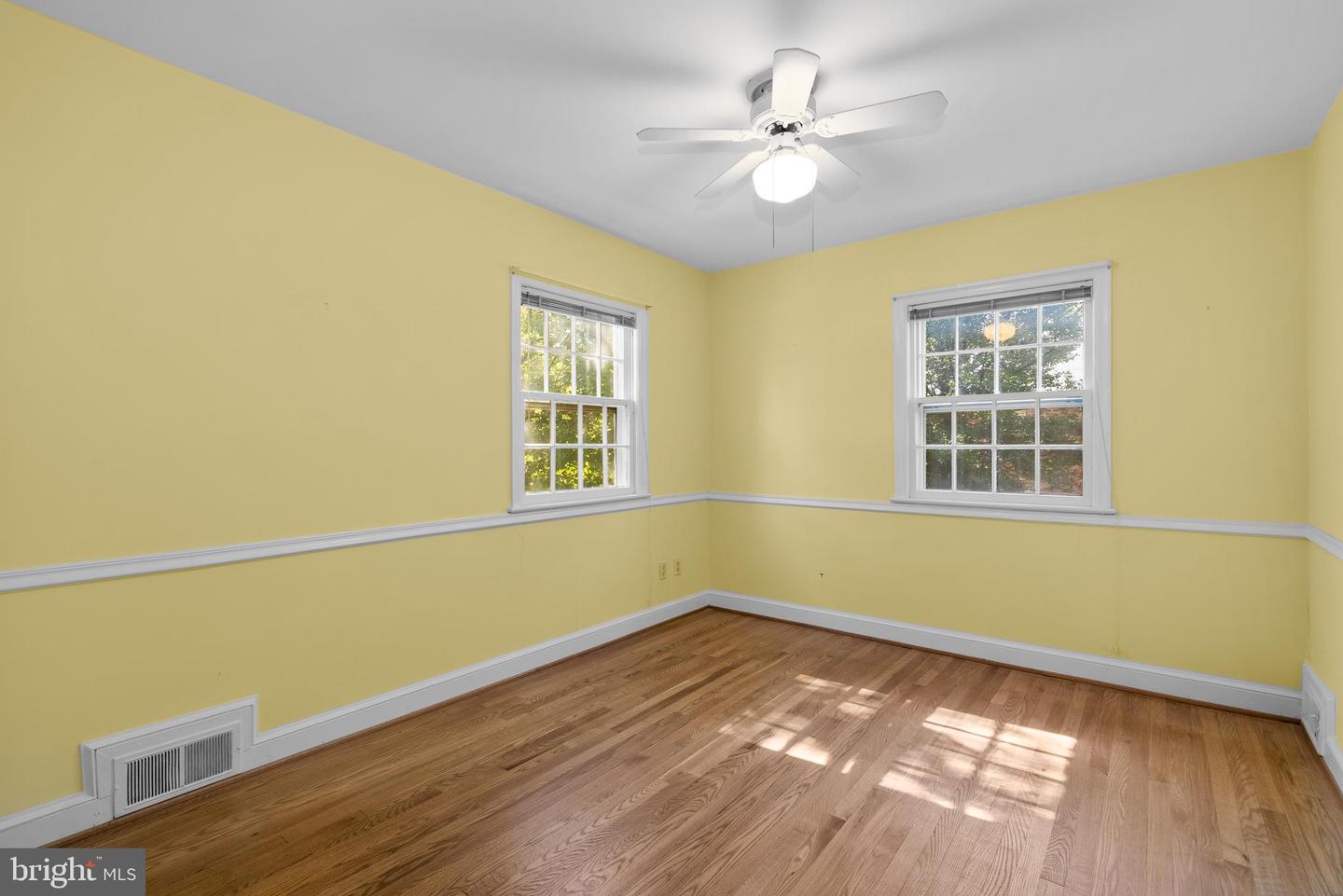 1901 BELLE HAVEN RD, ALEXANDRIA, Virginia 22307, 4 Bedrooms Bedrooms, ,3 BathroomsBathrooms,Residential,For sale,1901 BELLE HAVEN RD,VAFX2207446 MLS # VAFX2207446