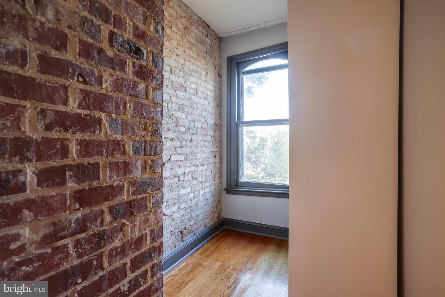 1 D ST SE, WASHINGTON, District Of Columbia 20003, 3 Bedrooms Bedrooms, ,3 BathroomsBathrooms,Residential,For sale,1 D ST SE,DCDC2166288 MLS # DCDC2166288