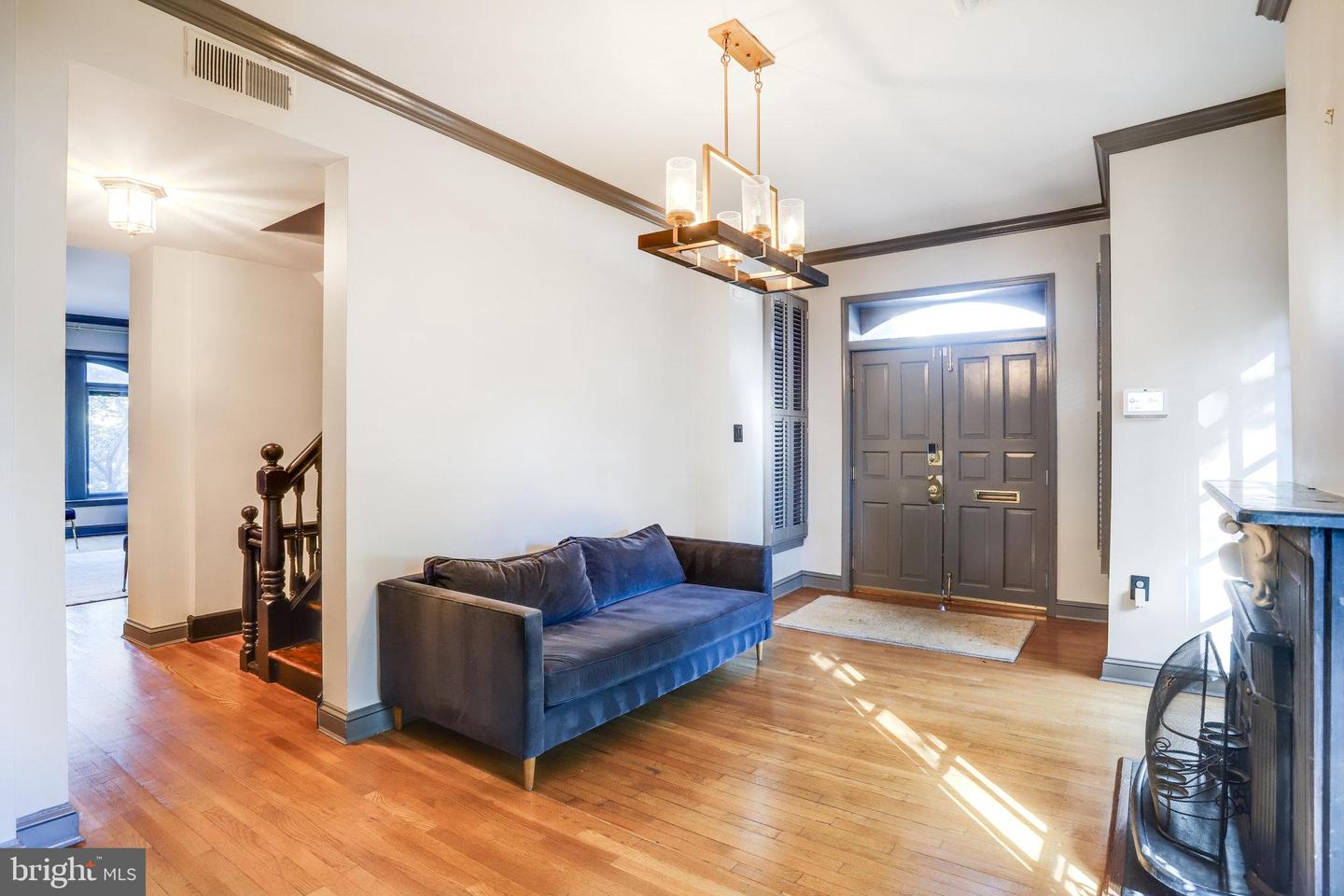 1 D ST SE, WASHINGTON, District Of Columbia 20003, 3 Bedrooms Bedrooms, ,3 BathroomsBathrooms,Residential,For sale,1 D ST SE,DCDC2166288 MLS # DCDC2166288