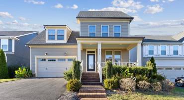 2416 GLOUSTER POINTE DR, DUMFRIES, Virginia 22026, 4 Bedrooms Bedrooms, ,4 BathroomsBathrooms,Residential,For sale,2416 GLOUSTER POINTE DR,VAPW2081944 MLS # VAPW2081944