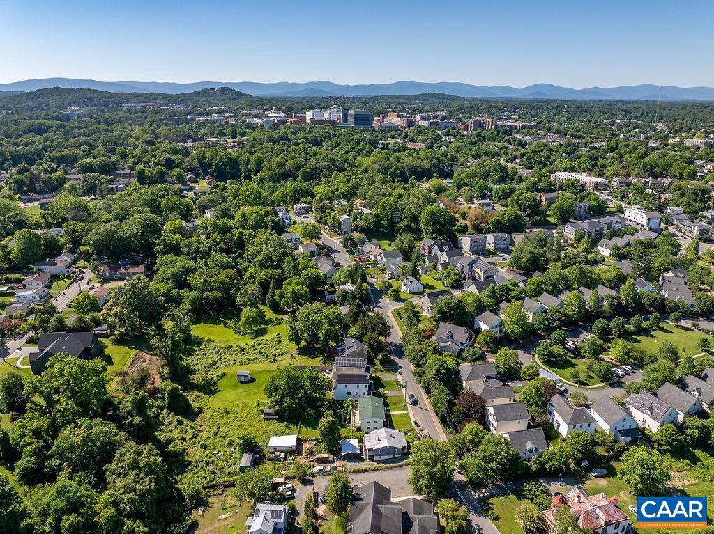 120 LANKFORD AVE, CHARLOTTESVILLE, Virginia 22902, 4 Bedrooms Bedrooms, ,2 BathroomsBathrooms,Residential,For sale,120 LANKFORD AVE,653331 MLS # 653331