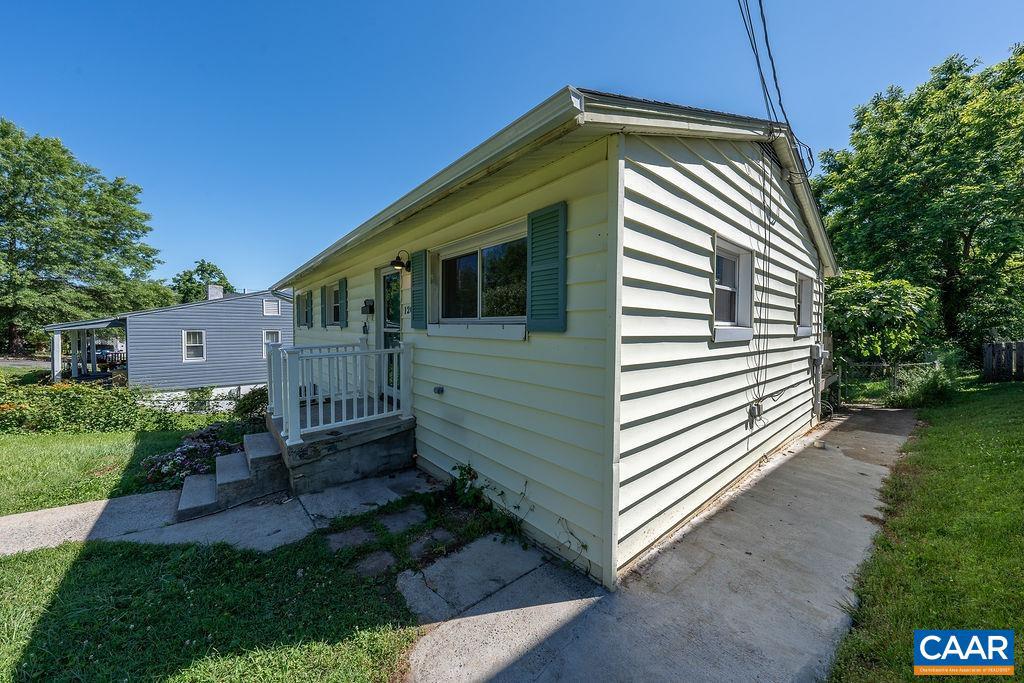 120 LANKFORD AVE, CHARLOTTESVILLE, Virginia 22902, 4 Bedrooms Bedrooms, ,2 BathroomsBathrooms,Residential,For sale,120 LANKFORD AVE,653331 MLS # 653331