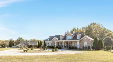 18185 NARROW PATH TRL, DOSWELL, Virginia 23047, 5 Bedrooms Bedrooms, ,4 BathroomsBathrooms,Residential,For sale,18185 NARROW PATH TRL,VAHA2000844 MLS # VAHA2000844