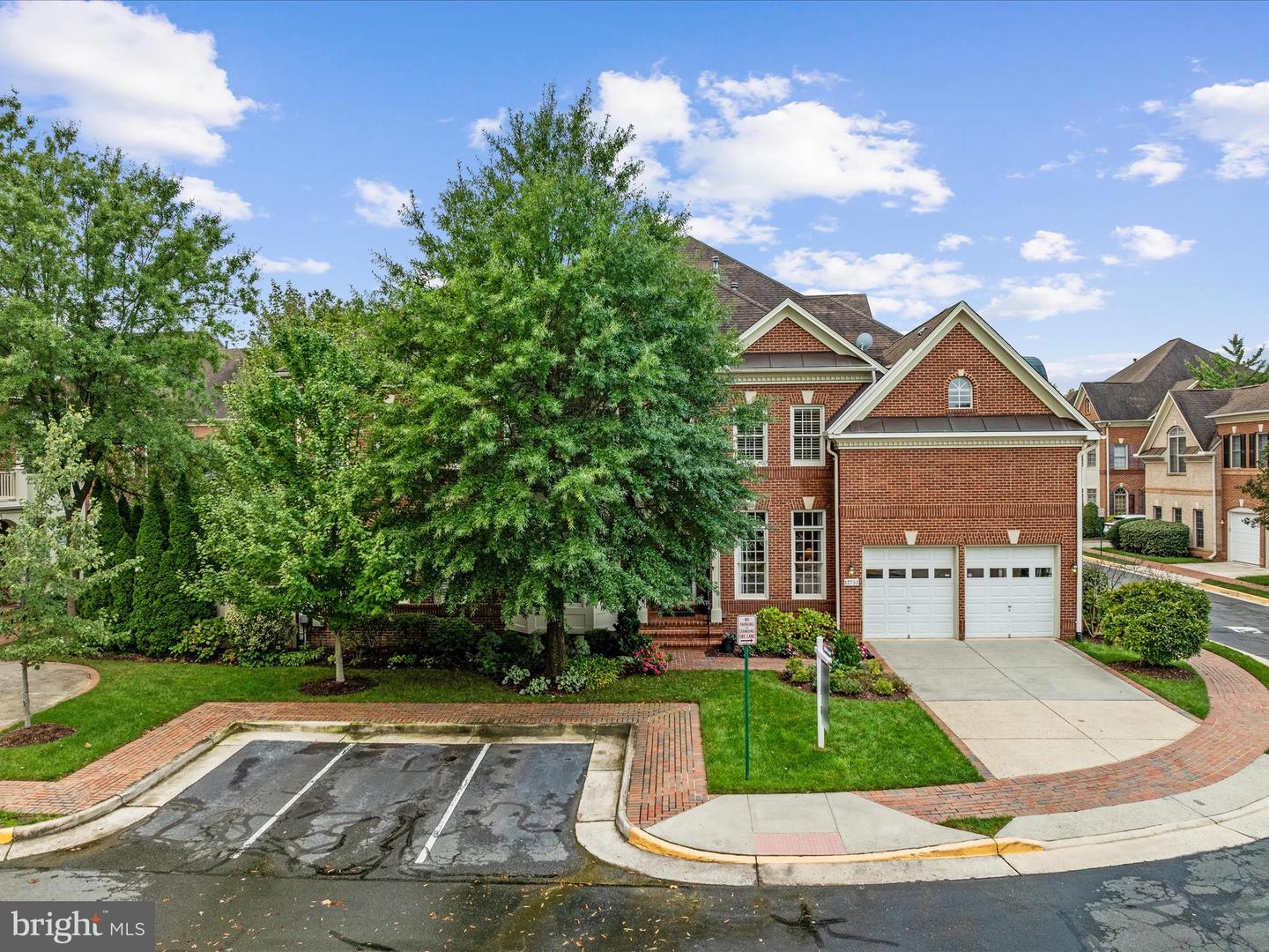 12751 LAVENDER KEEP CIR, FAIRFAX, Virginia 22033, 4 Bedrooms Bedrooms, ,3 BathroomsBathrooms,Residential,For sale,12751 LAVENDER KEEP CIR,VAFX2174820 MLS # VAFX2174820