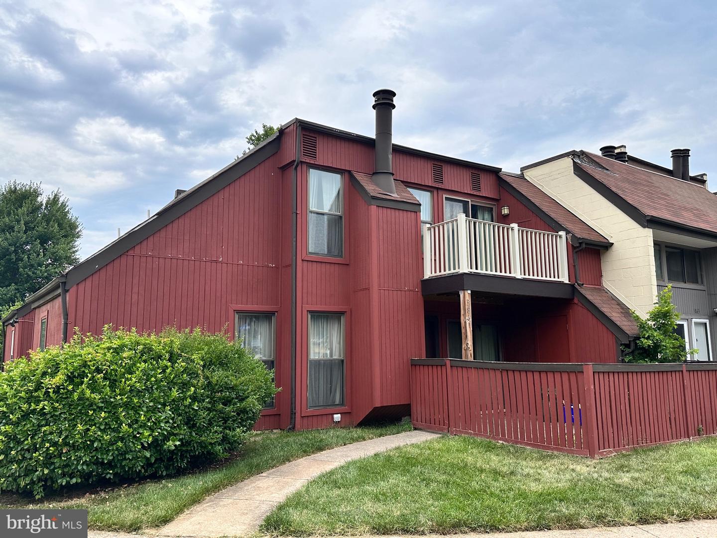 3861 EL CAMINO PL #1, ALEXANDRIA, Virginia 22309, 3 Bedrooms Bedrooms, ,2 BathroomsBathrooms,Residential,For sale,3861 EL CAMINO PL #1,VAFX2186066 MLS # VAFX2186066