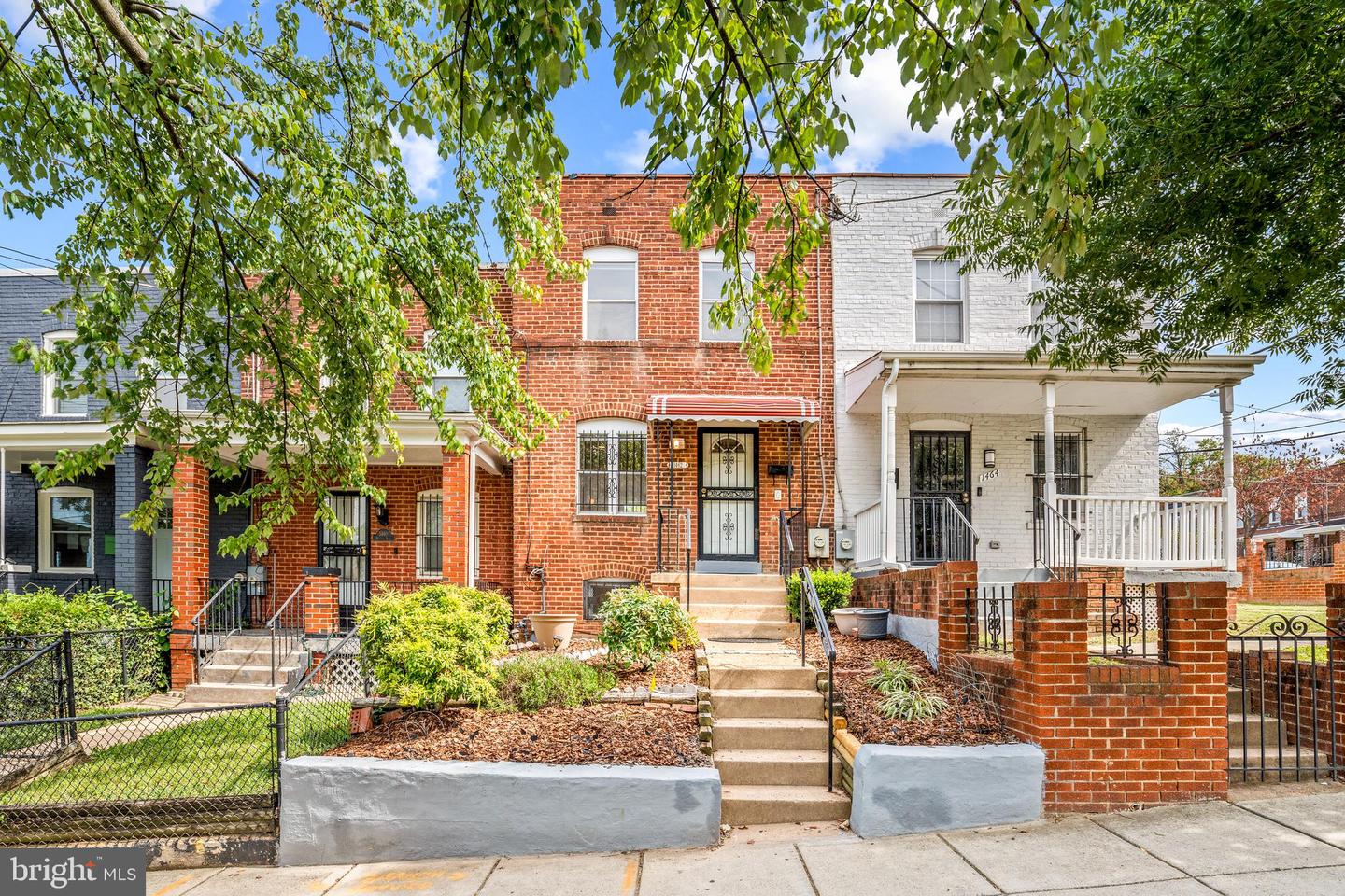 1462 HOWARD RD SE, WASHINGTON, District Of Columbia 20020, 3 Bedrooms Bedrooms, ,2 BathroomsBathrooms,Residential,For sale,1462 HOWARD RD SE,DCDC2156604 MLS # DCDC2156604