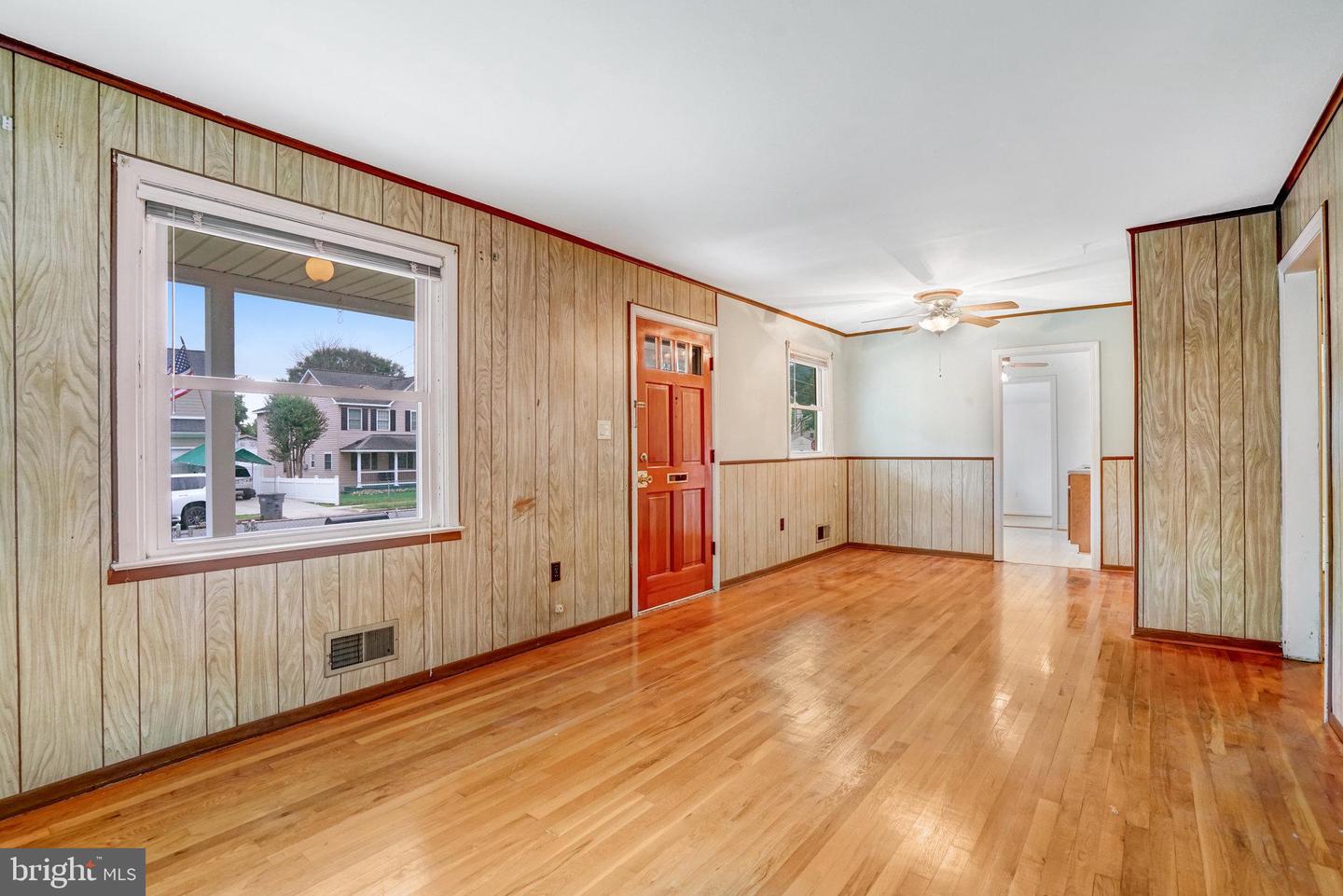 3603 ELMWOOD DR, ALEXANDRIA, Virginia 22303, 3 Bedrooms Bedrooms, ,1 BathroomBathrooms,Residential,For sale,3603 ELMWOOD DR,VAFX2203864 MLS # VAFX2203864