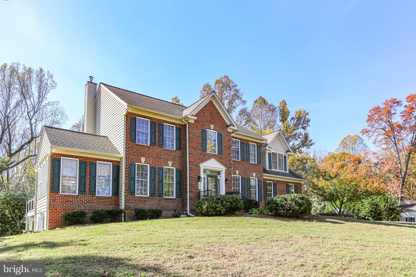 48 OLD CREEKSIDE RD, FREDERICKSBURG, Virginia 22405, 4 Bedrooms Bedrooms, ,3 BathroomsBathrooms,Residential,For sale,48 OLD CREEKSIDE RD,VAST2033654 MLS # VAST2033654