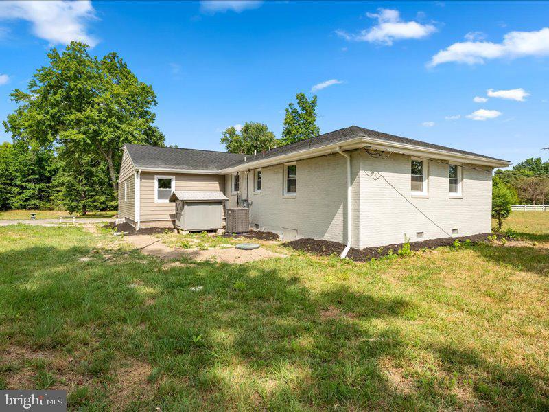 9500 HICKORY RD, SOUTH CHESTERFIELD, Virginia 23803, 4 Bedrooms Bedrooms, ,3 BathroomsBathrooms,Residential,For sale,9500 HICKORY RD,VACF2000918 MLS # VACF2000918