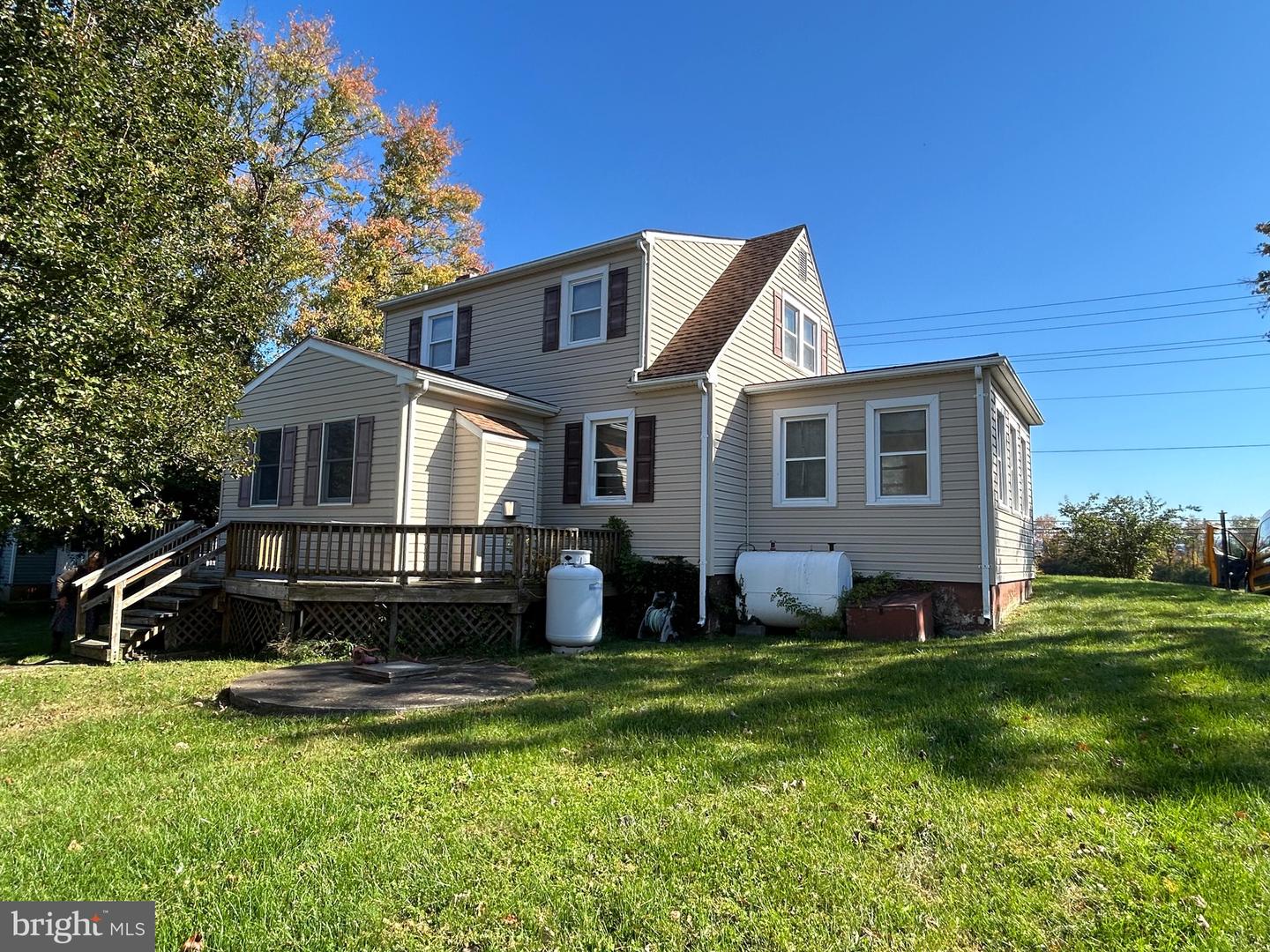 6278 LORD FAIRFAX HWY, BERRYVILLE, Virginia 22611, 3 Bedrooms Bedrooms, ,1 BathroomBathrooms,Residential,For sale,6278 LORD FAIRFAX HWY,VACL2003140 MLS # VACL2003140