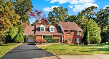 9511 SAINT CHARLES PL, FAIRFAX, Virginia 22032, 5 Bedrooms Bedrooms, ,2 BathroomsBathrooms,Residential,For sale,9511 SAINT CHARLES PL,VAFX2207742 MLS # VAFX2207742