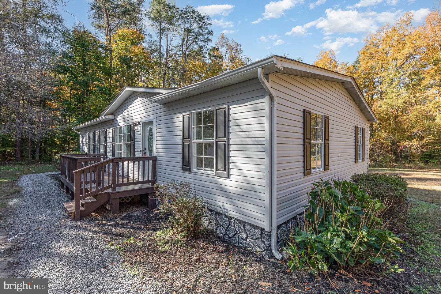 5622 HAMS FORD RD, SPOTSYLVANIA, Virginia 22551, 3 Bedrooms Bedrooms, ,2 BathroomsBathrooms,Residential,For sale,5622 HAMS FORD RD,VASP2028884 MLS # VASP2028884