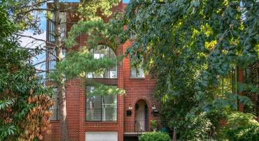 1025 NORTH CAROLINA AVENUE SE, WASHINGTON, District Of Columbia 20003, 2 Bedrooms Bedrooms, ,1 BathroomBathrooms,Residential,For sale,1025 NORTH CAROLINA AVENUE SE,DCDC2166620 MLS # DCDC2166620